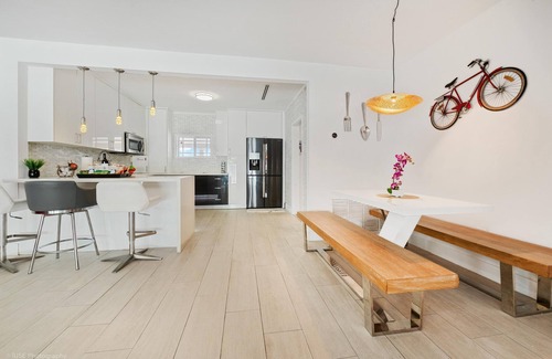 Westchester House | Miami Entertainer: Pool, Jacuzzi & Outdoor Living