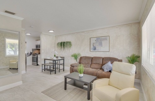 Miami Gardens Apartment | Miami Gardens Apt: 5 Miles to Hard Rock Stadium