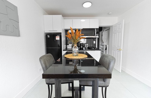 Miami Gardens House | Miami Getaway, Pet Friendly