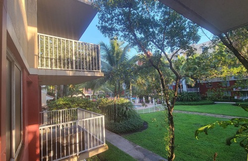 Country Club Bed & Breakfast | Miami Lakes Bed & Breakfast cozy with all you need to stay