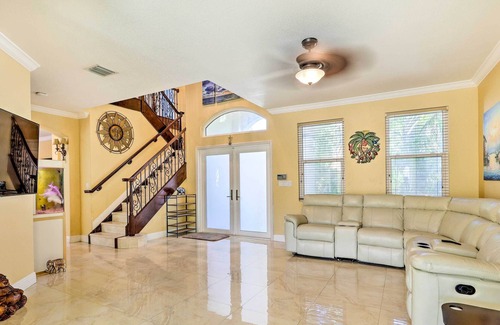 Tamiami House | Miami Vacation Rental: Heated Pool & Tiki Bar