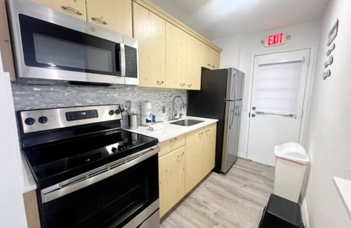North Bay Village Apartment | Miami Views # 2nn