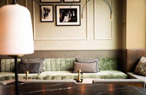 Pasing Hotel | MIANO Hotel & Bar