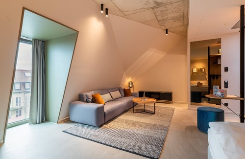Pasing Hotel | MIANO Hotel & Bar