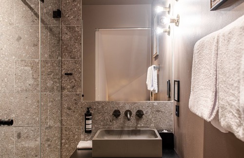 Pasing Hotel | MIANO Hotel & Bar