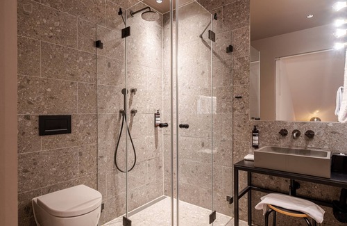 Pasing Hotel | MIANO Hotel & Bar