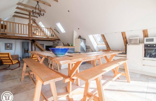 Saint-Sauves-d'Auvergne House | Miarava - Saint Sauves D'auvergne