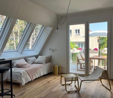 Liesing Apartment | MiasApp