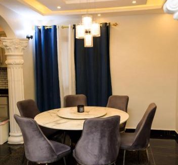 Freetown Apartment | Miatta's Villa