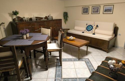 Vrontados House | Michaela