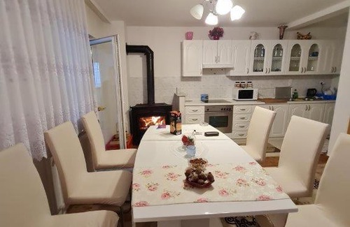 Municipality of Gracac House | Michaela