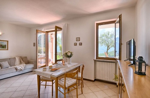 Prabione Apartment | Michela 4 - Theater Home, with private garden and lake view