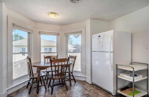 South Haven Apartment | MICHIANA #4: Second floor two bedroom one bath in downtown South Haven!