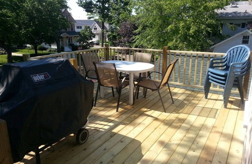 South Haven Apartment | MICHIANA #4: Second floor two bedroom one bath in downtown South Haven!