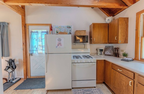 Manistique House | Michibay Getaway: Dog friendly, Your Summer Beachfront Getaway Just listed!