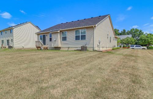 Romulus House | Michigan Home with Yard, 3 Mi to Detroit Airport