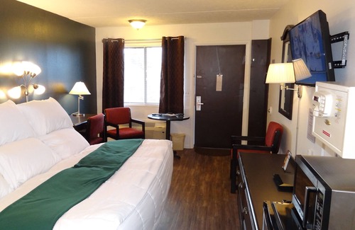 Petoskey Hotel | @ Michigan Inn & Lodge