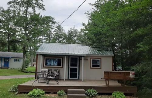 Au Train Cabin | Michigan @ Kimar's Resort Lk SUP