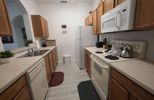 Crestwynd Bay Condo | Mickey's Windsor Hills Home Away From Home!