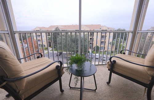 Crestwynd Bay Condo | Mickey's Windsor Hills Home Away From Home!