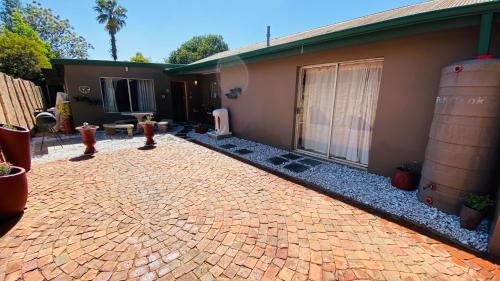 Pretoria Bed & Breakfast | Micnels B & B