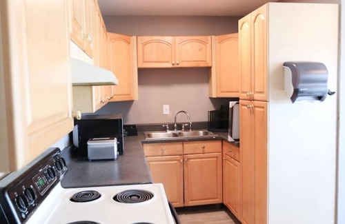 Nashville House | Micro Motel 2 Bed! Su