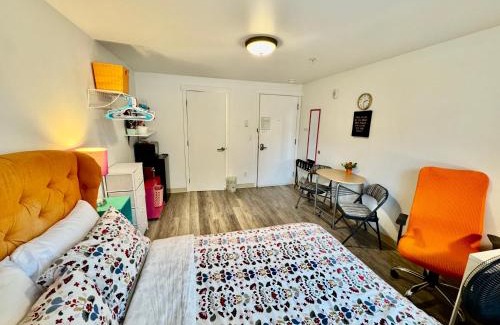 University District Apartment | Micro Studio Apartment in University District- 10 mins walk to University of WA
