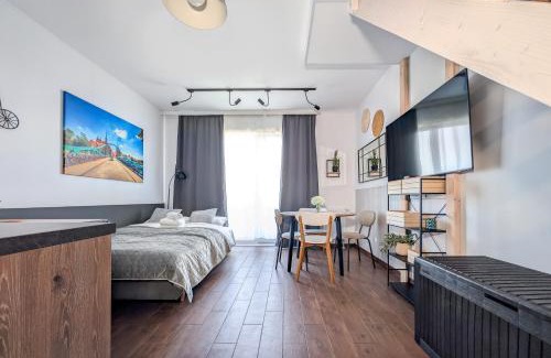 Psie Pole Apartment | MicroHome Promenady Two-Level Apartment by BookingHost