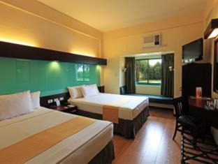 Cabanatuan Hotel | Microtel by Wyndham Cabanatuan