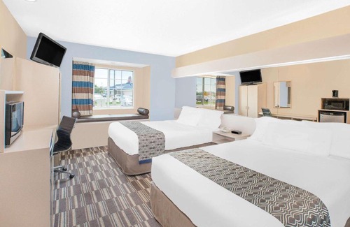 Clear Lake Hotel | Microtel Inn and Suites Clear Lake