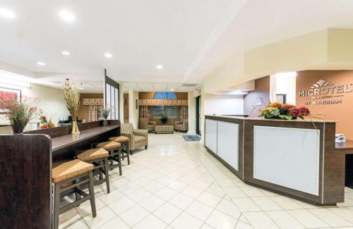 Eagle Pass Hotel | Microtel Inn and Suites Eagle Pass