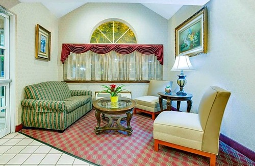 Greensboro Hotel | Microtel Inn by Wyndham Greensboro