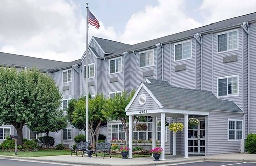Greensboro Hotel | Microtel Inn by Wyndham Greensboro