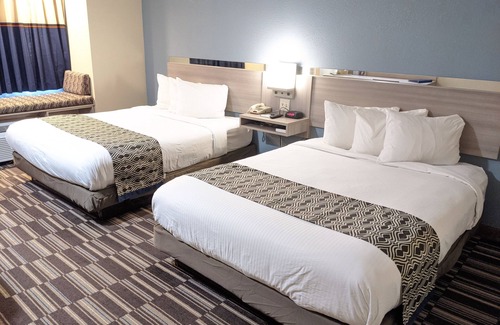Georgetown Hotel | Microtel Inn by Wyndham Georgetown