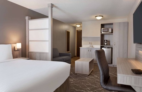 Lloydminster Hotel | Microtel Inn & Suites By Wyndham Lloydminster