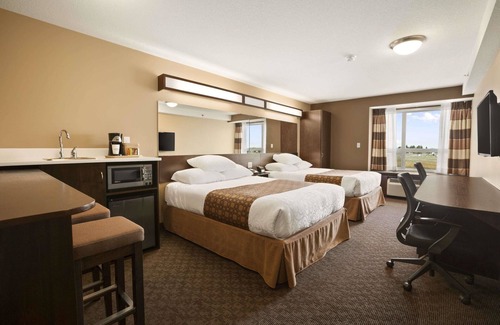 Blackfalds Hotel | Microtel Inn & Suites by Wyndham Blackfalds Red Deer North