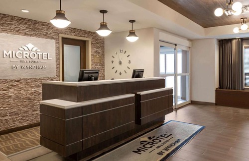 Lloydminster Hotel | Microtel Inn & Suites by Wyndham Lloydminster