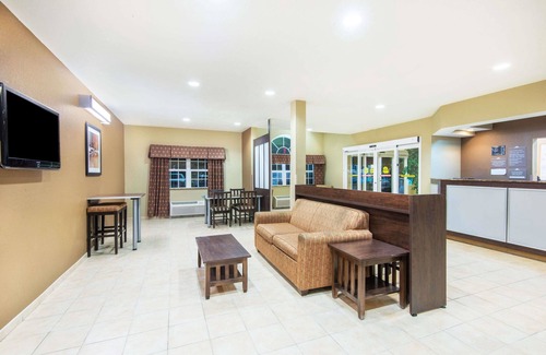 Gunter Afs Hotel | Microtel Inn & Suites by Wyndham Montgomery