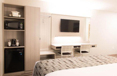 Springville Hotel | Microtel Inn & Suites by Wyndham Springville