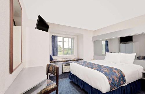 Maugansville Hotel | Microtel Inn & Suites by Wyndham Hagerstown by I-81