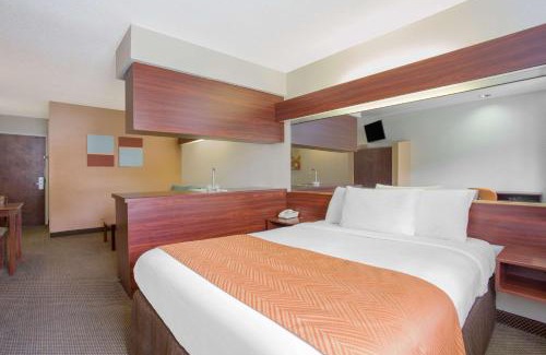 Kannapolis Hotel | Microtel Inn & Suites by Wyndham Kannapolis/Concord