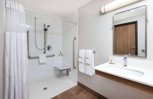 Sudbury Hotel | Microtel Inn & Suites by Wyndham Sudbury
