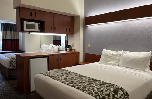 Lady Lake Hotel | Microtel Inn & Suites by Wyndham Lady Lake/The Villages