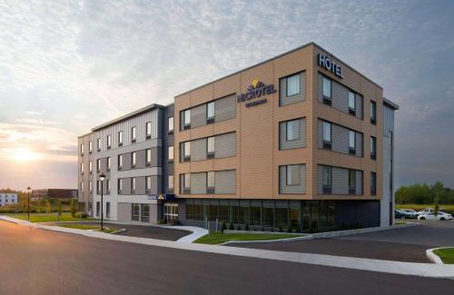Lachute Hotel | Microtel Inn & Suites by Wyndham Lachute