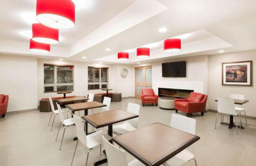 Sudbury Hotel | Microtel Inn & Suites by Wyndham Sudbury