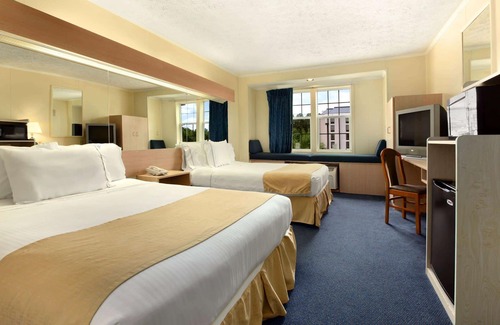Dentsville Hotel | Microtel Inn & Suites by Wyndham Columbia/Fort Jackson N