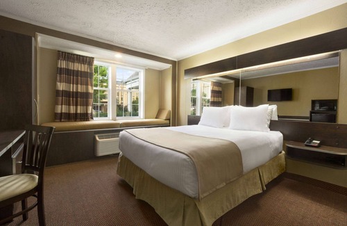 Dentsville Hotel | Microtel Inn & Suites by Wyndham Columbia/Fort Jackson N