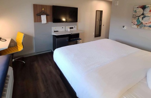Milford Hotel | Microtel Inn & Suites by Wyndham Milford