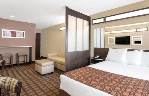 Sidney Hotel | Microtel Inn & Suites By Wyndham