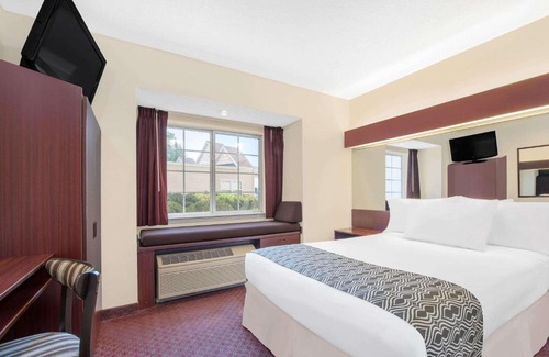 Hamburg Hotel | Microtel Inn & Suites by Wyndham Hamburg